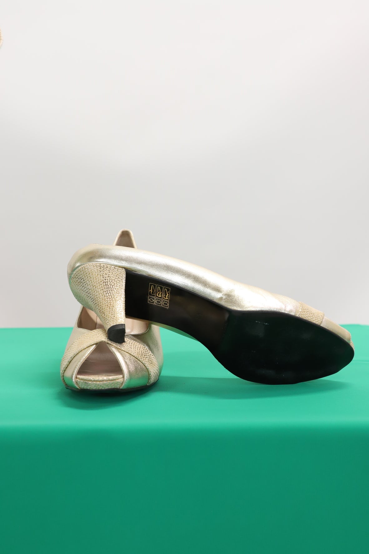 Sandales dorées à talons Sanse Taille 41