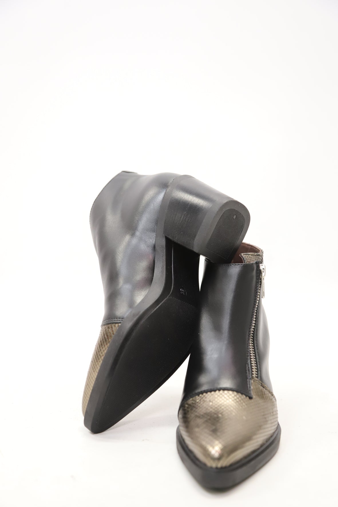 Bottines noires Le Bohémien Taille 36 - NEUF