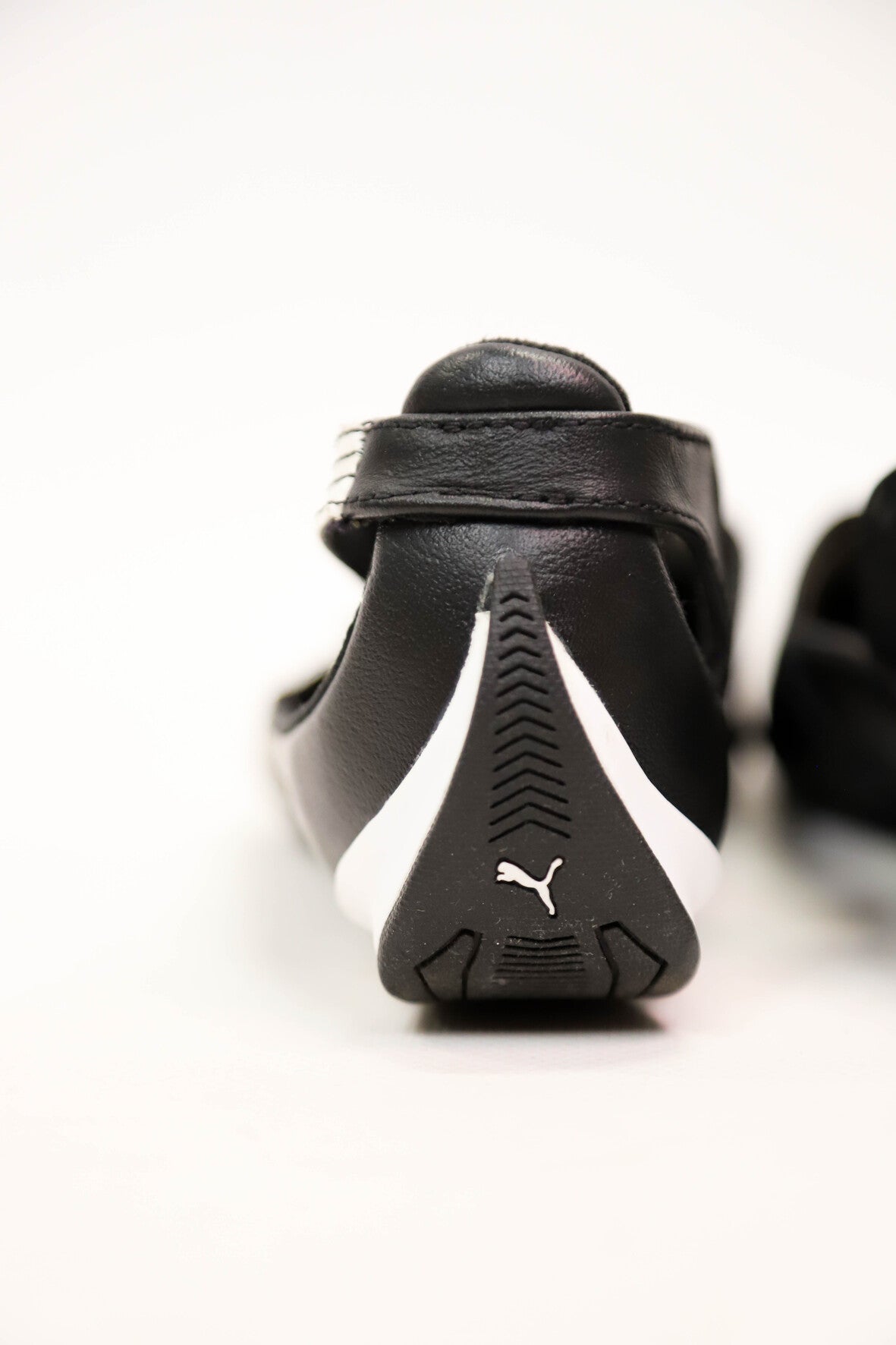 Ballerines noires et blanches Puma Taille 38