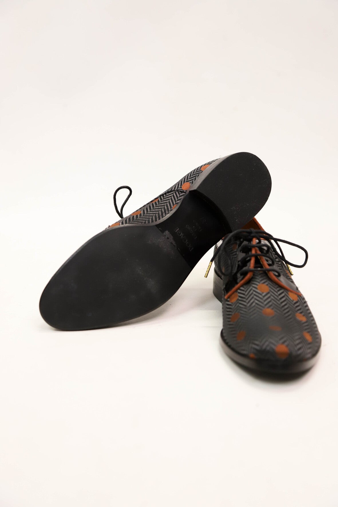 Derbies à pois noir et bronze Bocage Taille 37