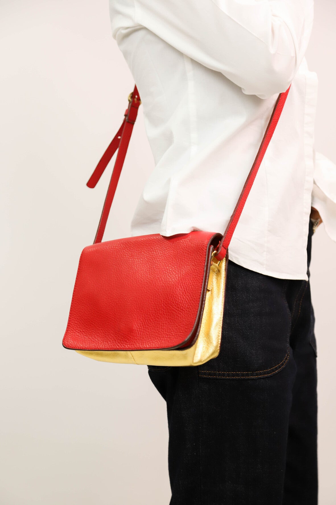 Sac bandoulière rouge et doré Neuville