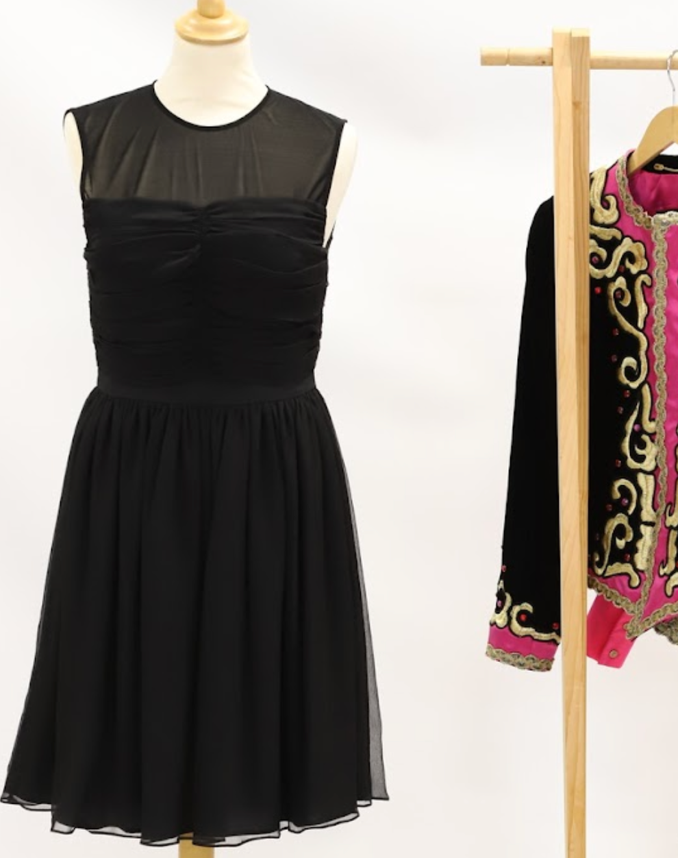 Robe noire Sandro 100% soie Taille M