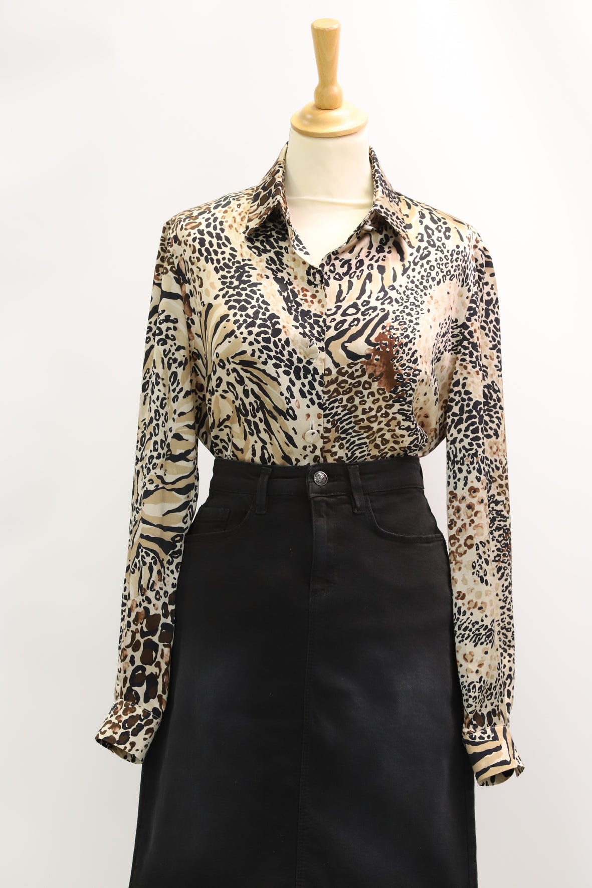 Chemisier en soie imprimé léopard beige Fred Lansac Neuilly Taille XL