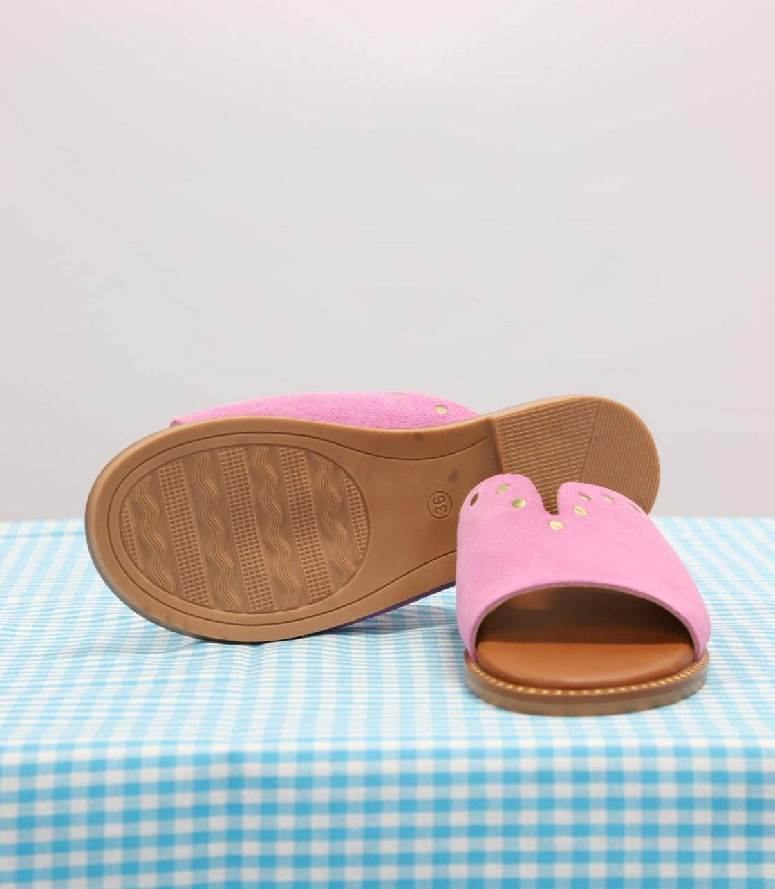 Mules plates roses Girlhood- Tailles 39 et 40 - NEUF