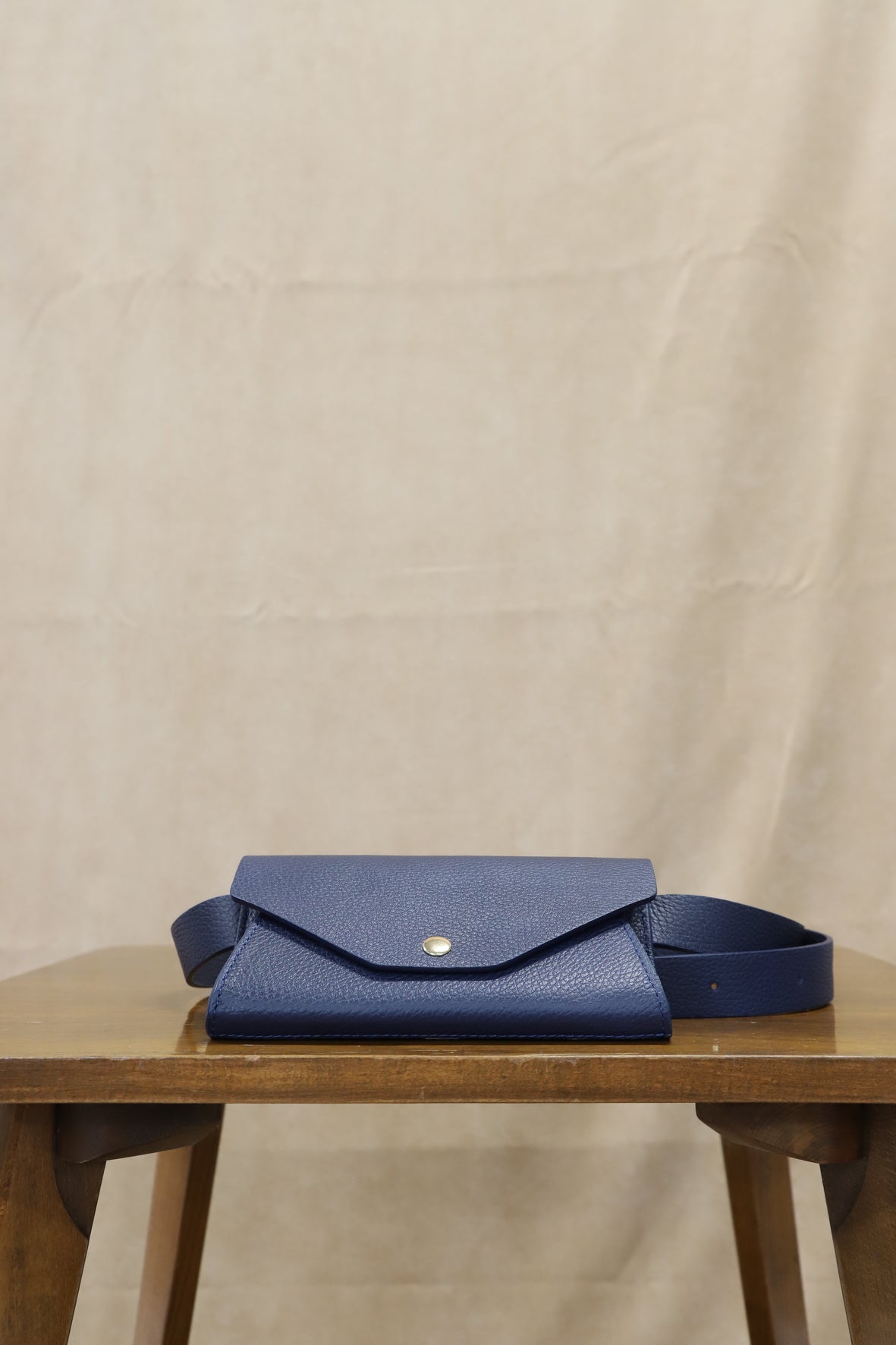 Pochette banane bleu Cecile Wang NEUF