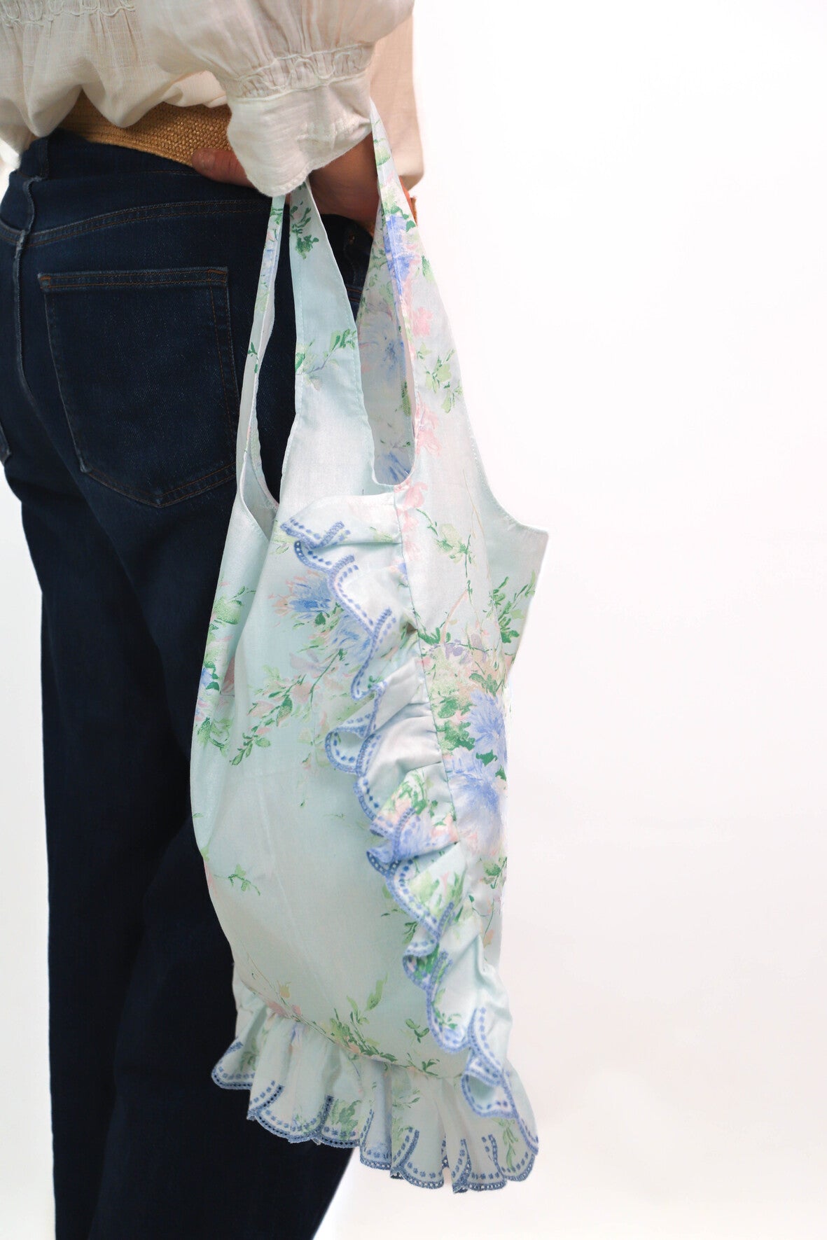 Sac en tissu fleuri avec volant Fringuette La Ligne