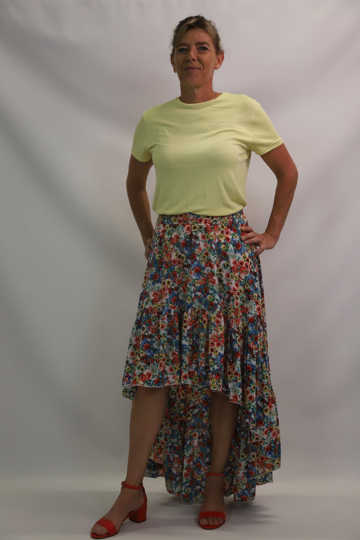 Jupe assymétrique fleurie Taille S/M