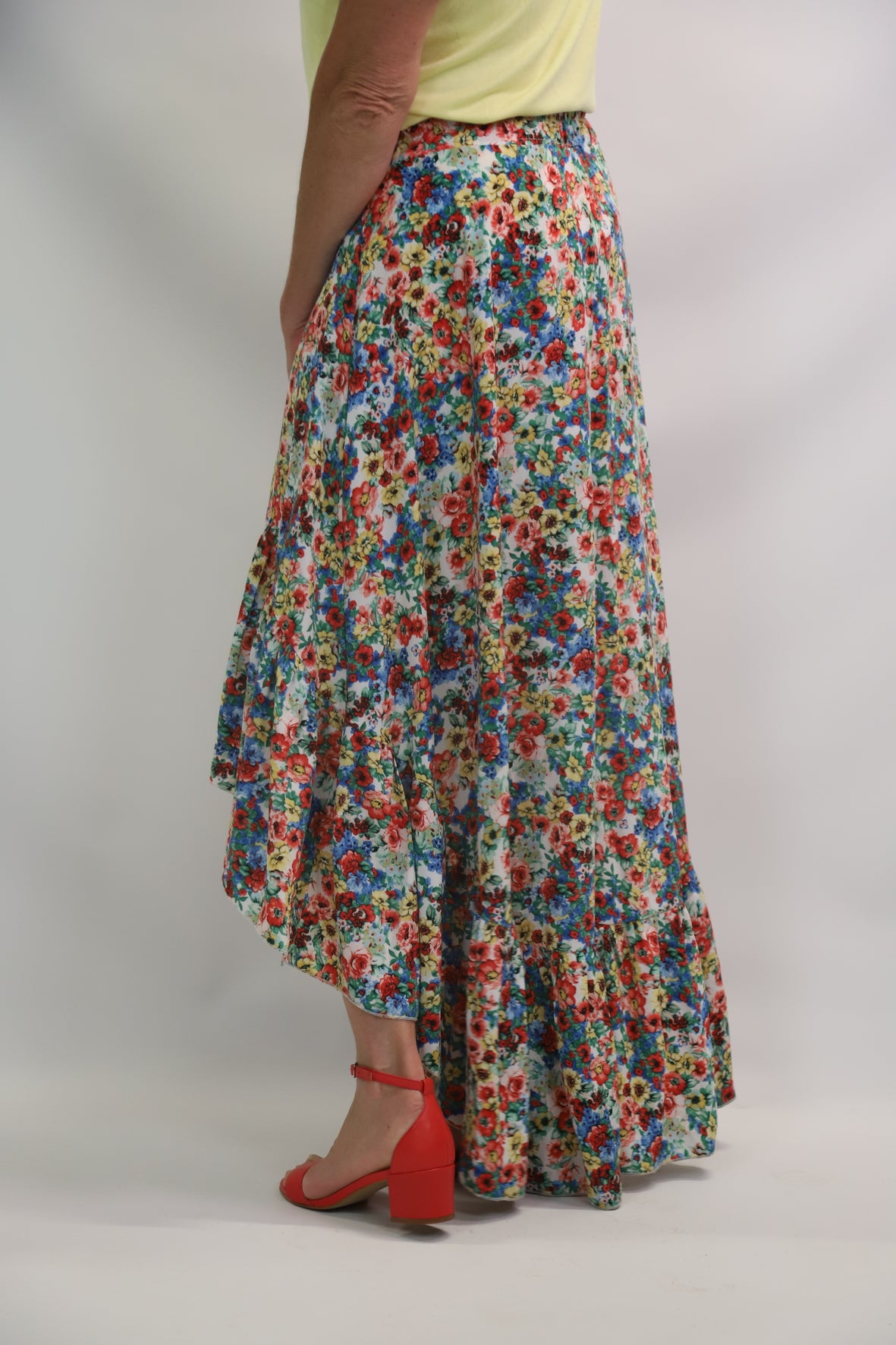 Jupe assymétrique fleurie Taille S/M