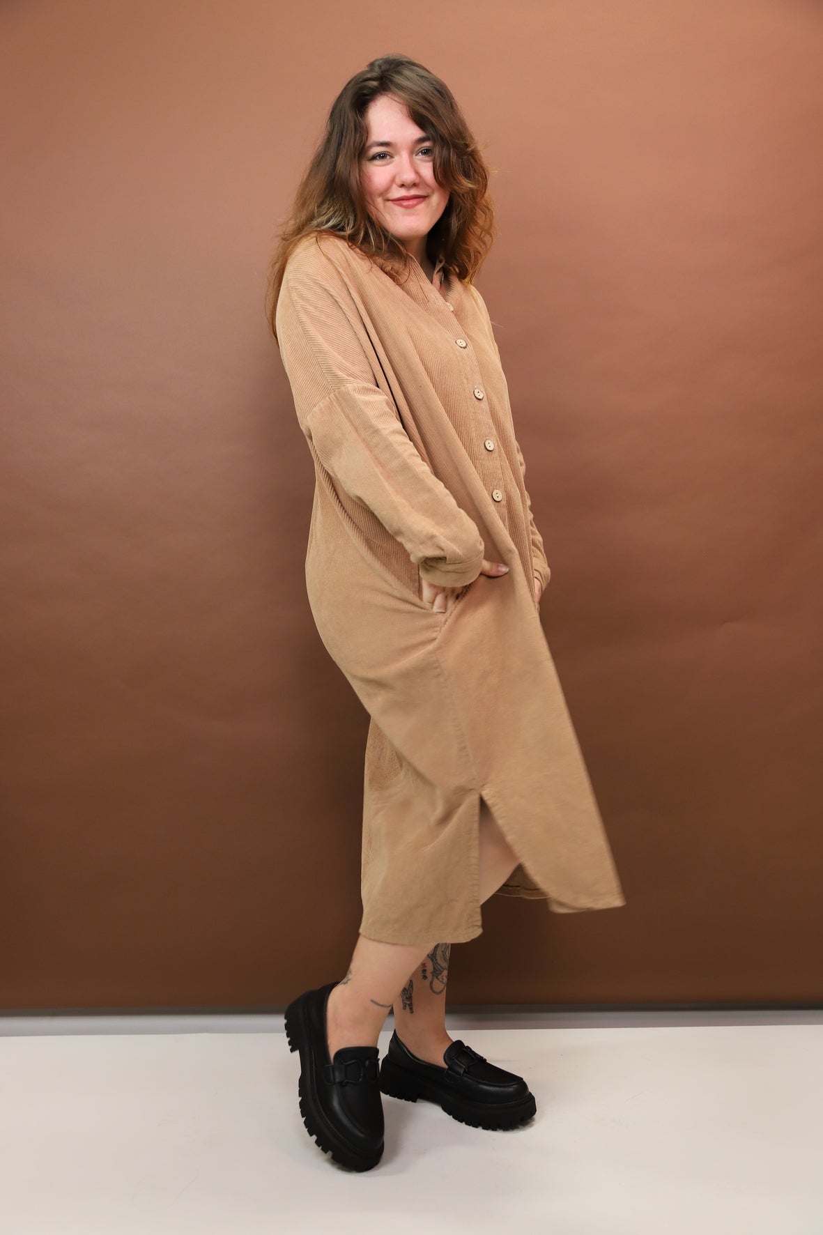 Robe en velours côtelé marron Taille Unique