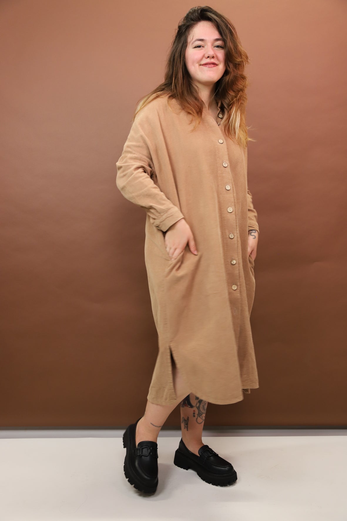 Robe en velours côtelé marron Taille Unique