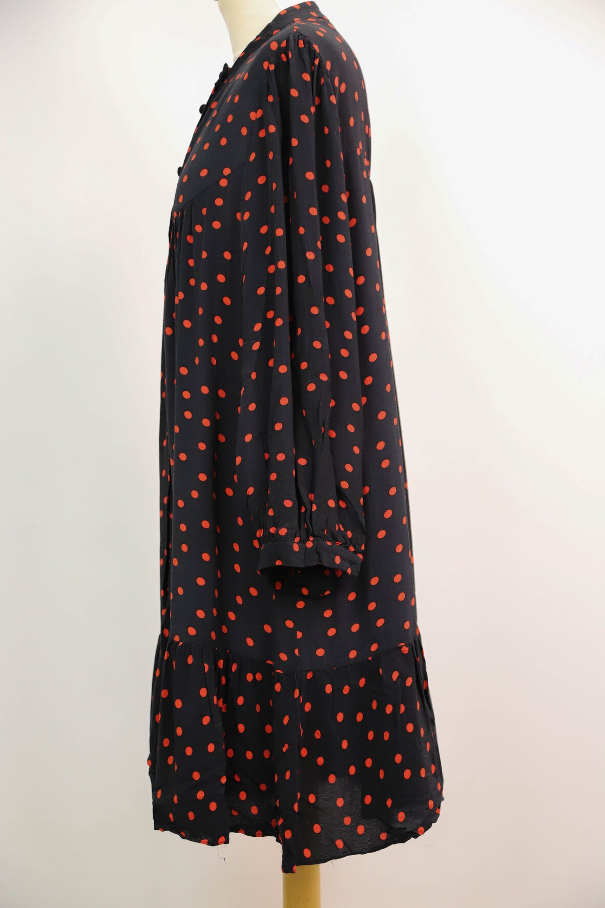 Robe noire à pois rouge Zara, Taille L