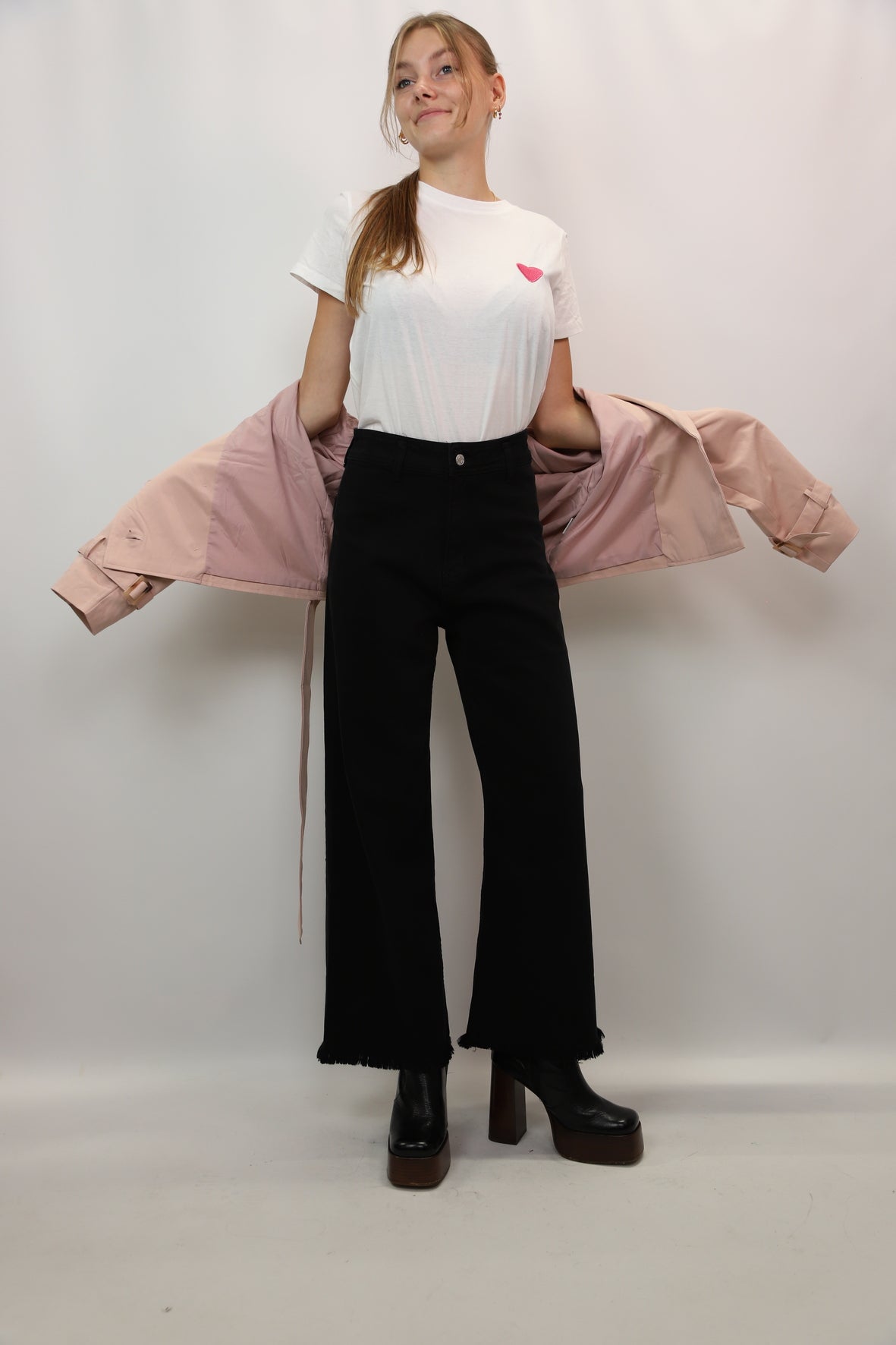 Tee shirt blanc imprimé coeur rose Jubylee Tailles S/M et M/L