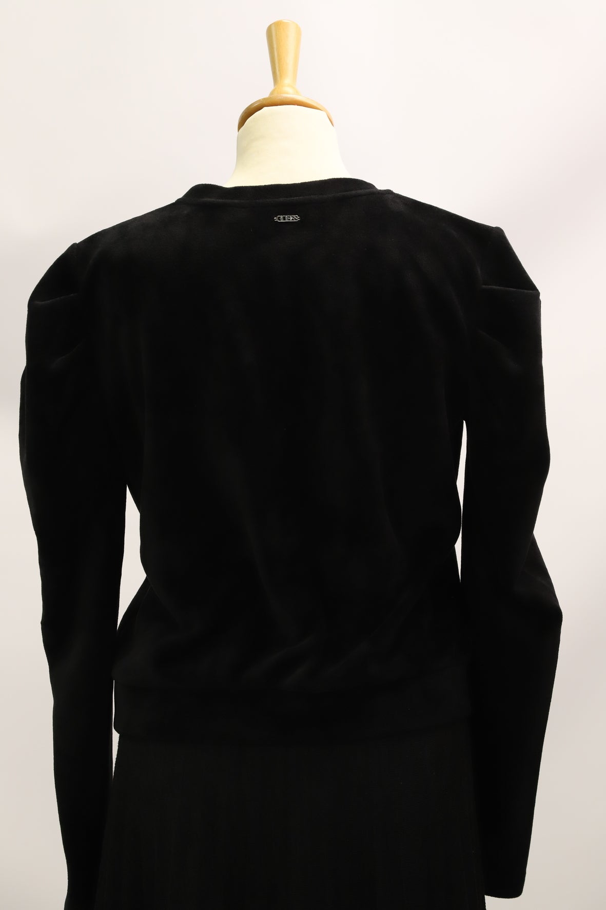 Sweat très doux noir motif tête de tigre GUESS taille S