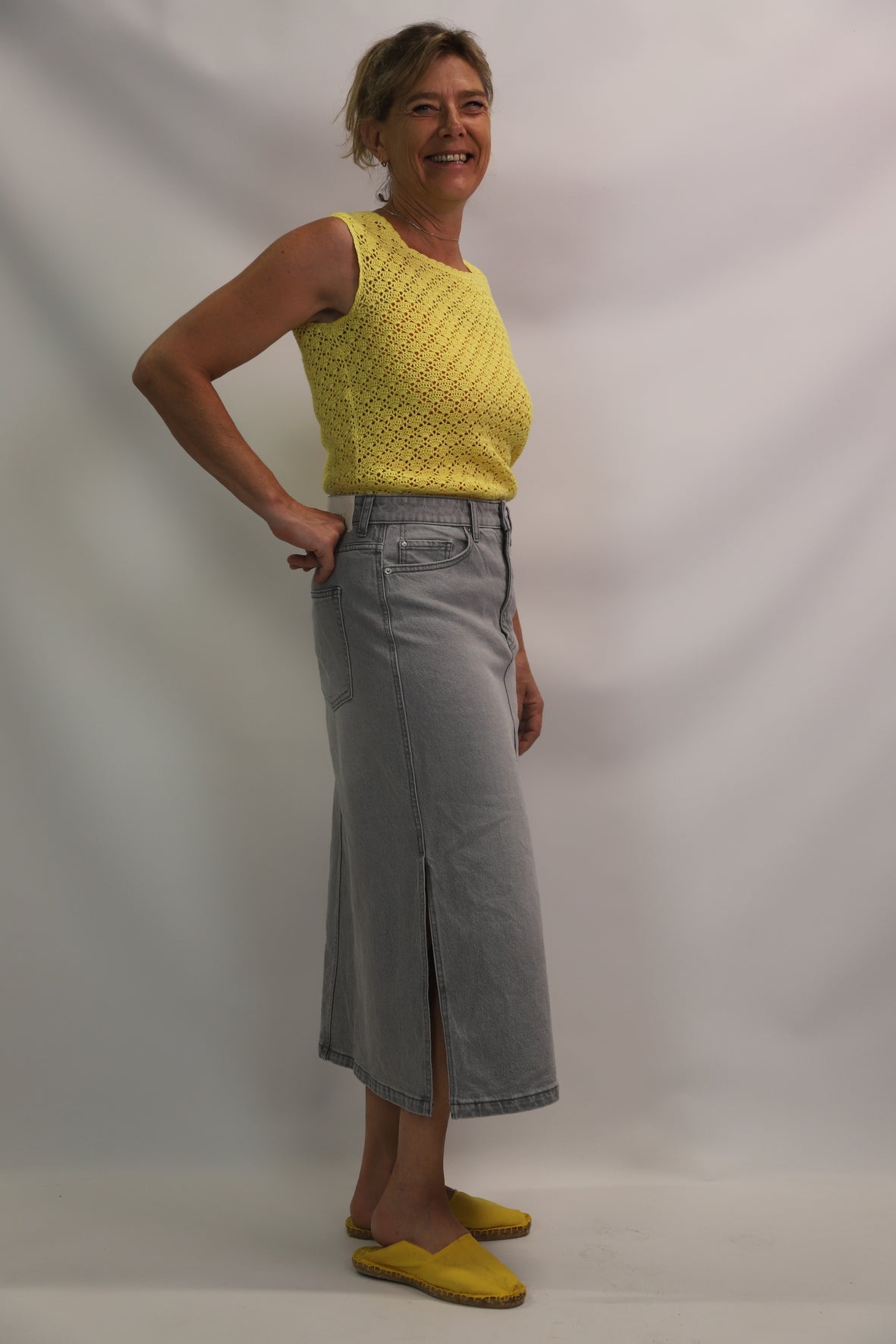 Pull sans manche jaune, Taille M
