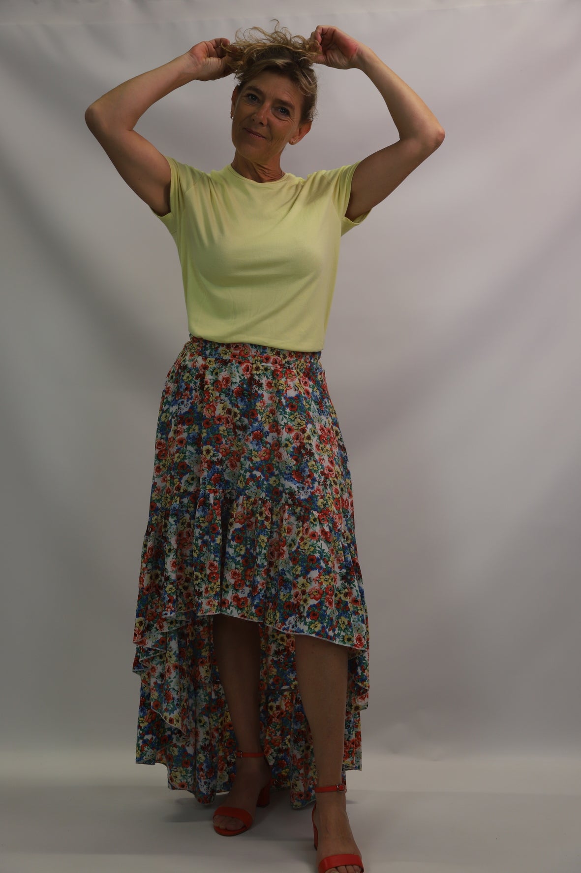 Jupe assymétrique fleurie Taille S/M