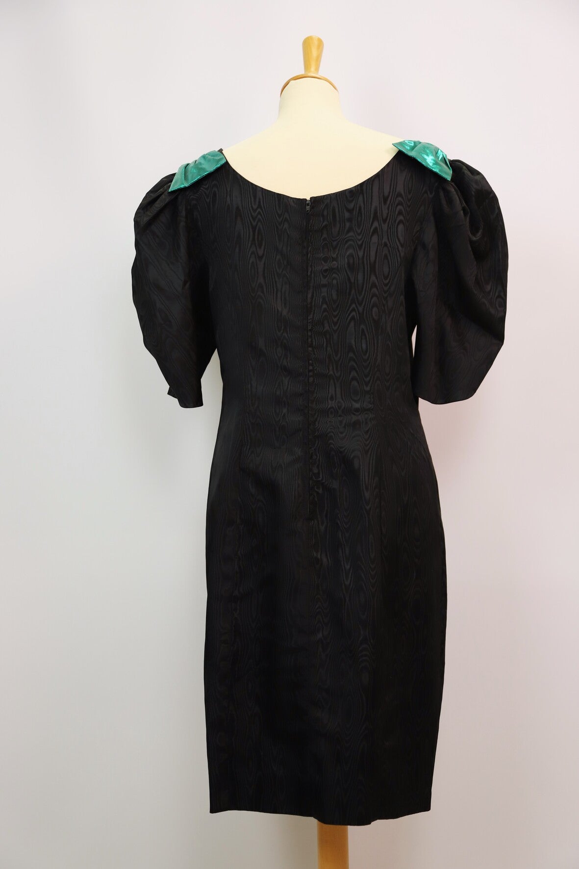 Robe de soirée noire manches ballons Taille L