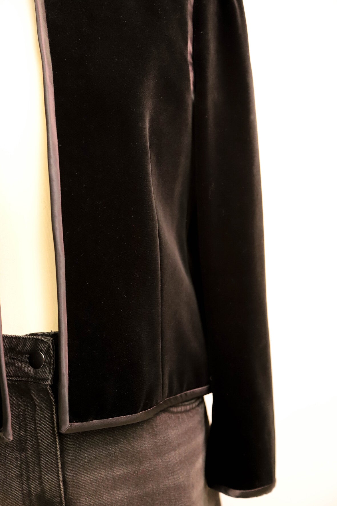 Veste en velours noire Louis Feraud Taille M