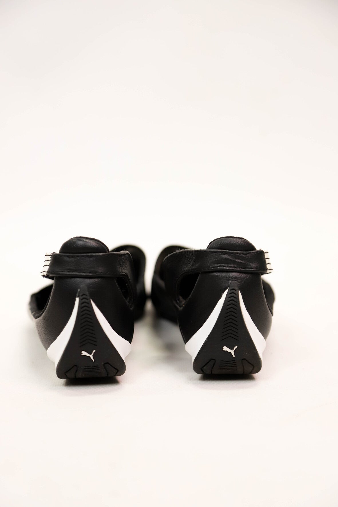 Ballerines noires et blanches Puma Taille 38