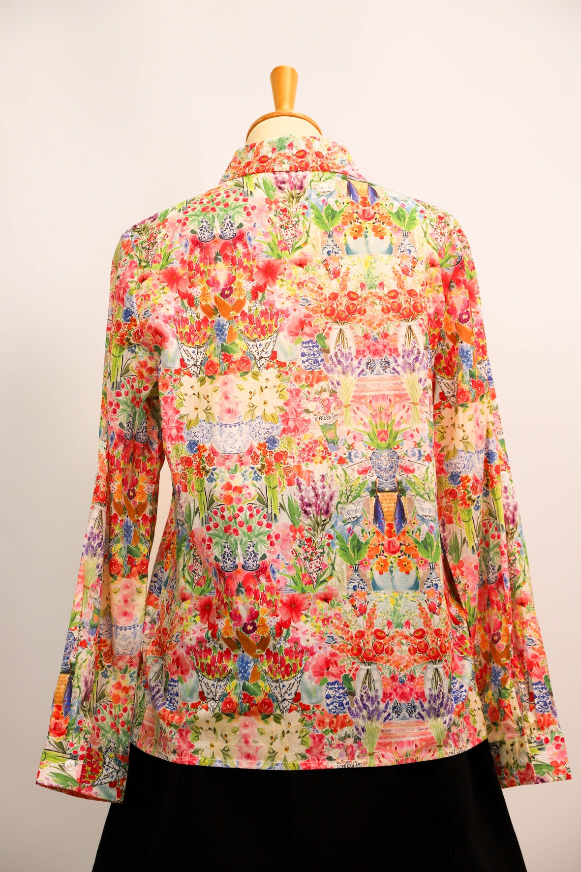 Chemise fleurie Maison Onado Taille S - NEUF