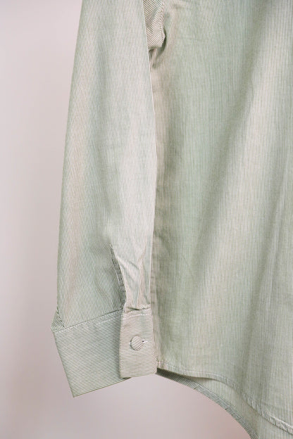 Chemise verte à fines rayures et broderies sur col rond Antonelle Taille S