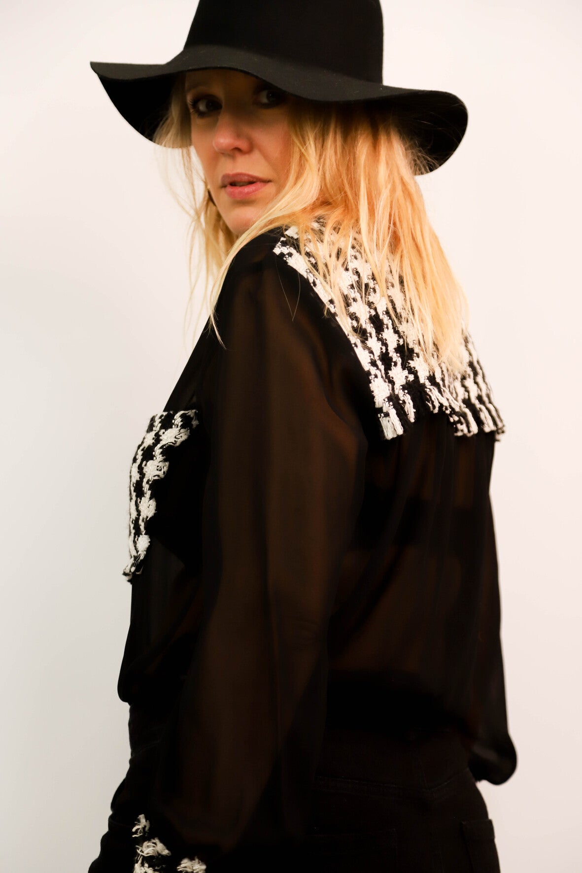 Chemisier noir et blanc Zara Taille L