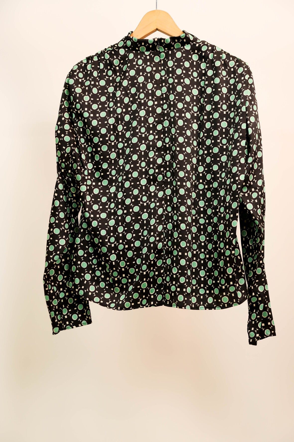 Blouse noire et verte Zara Taille M