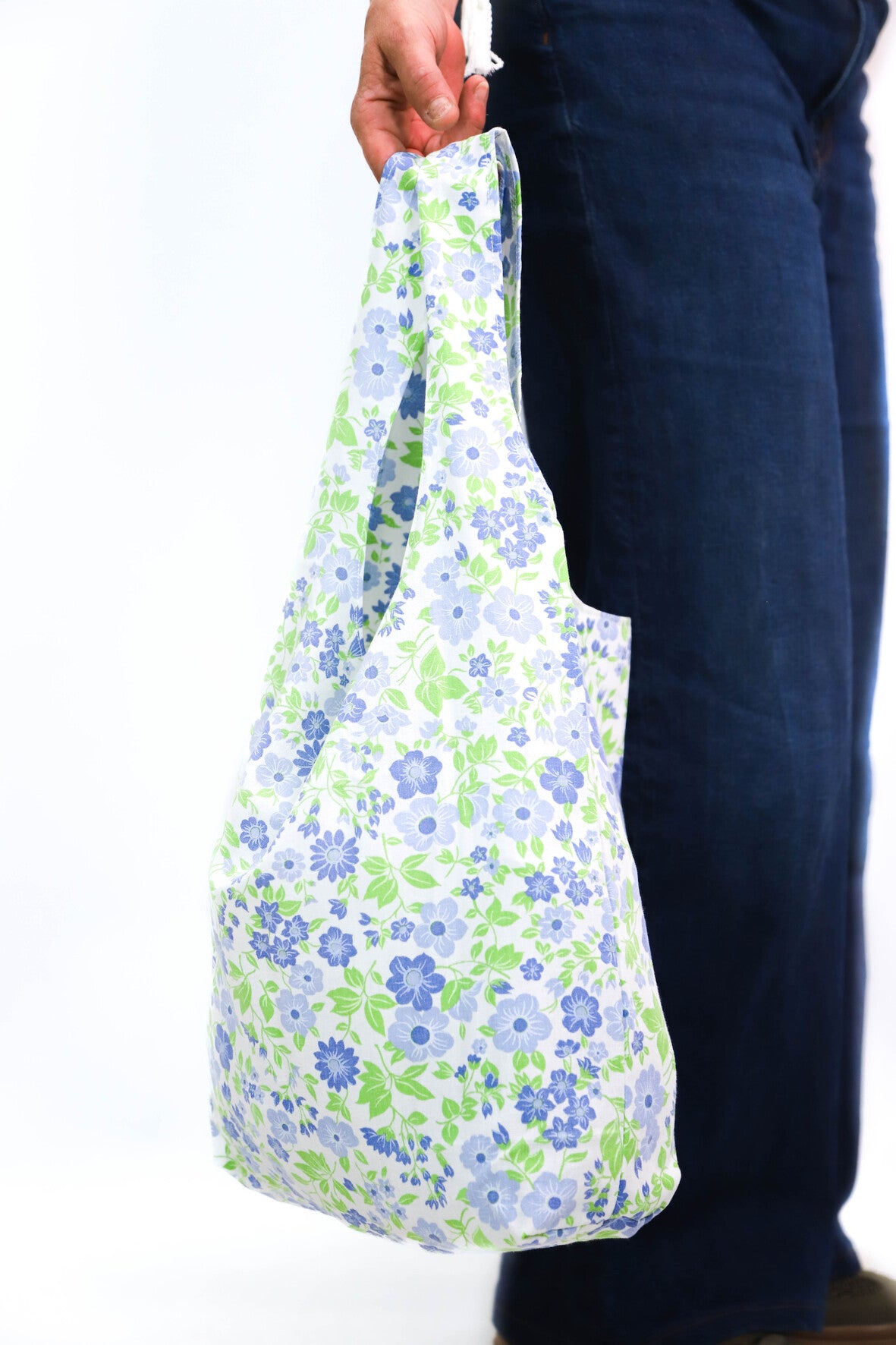 Sac en tissu fleuri vert et bleu Fringuette La Ligne