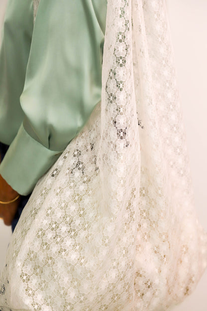 Cabas oversize en dentelle fleurie Jolie Mantille / Fringuette La Ligne