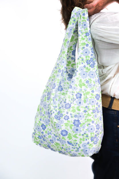 Sac en tissu fleuri vert et bleu Fringuette La Ligne