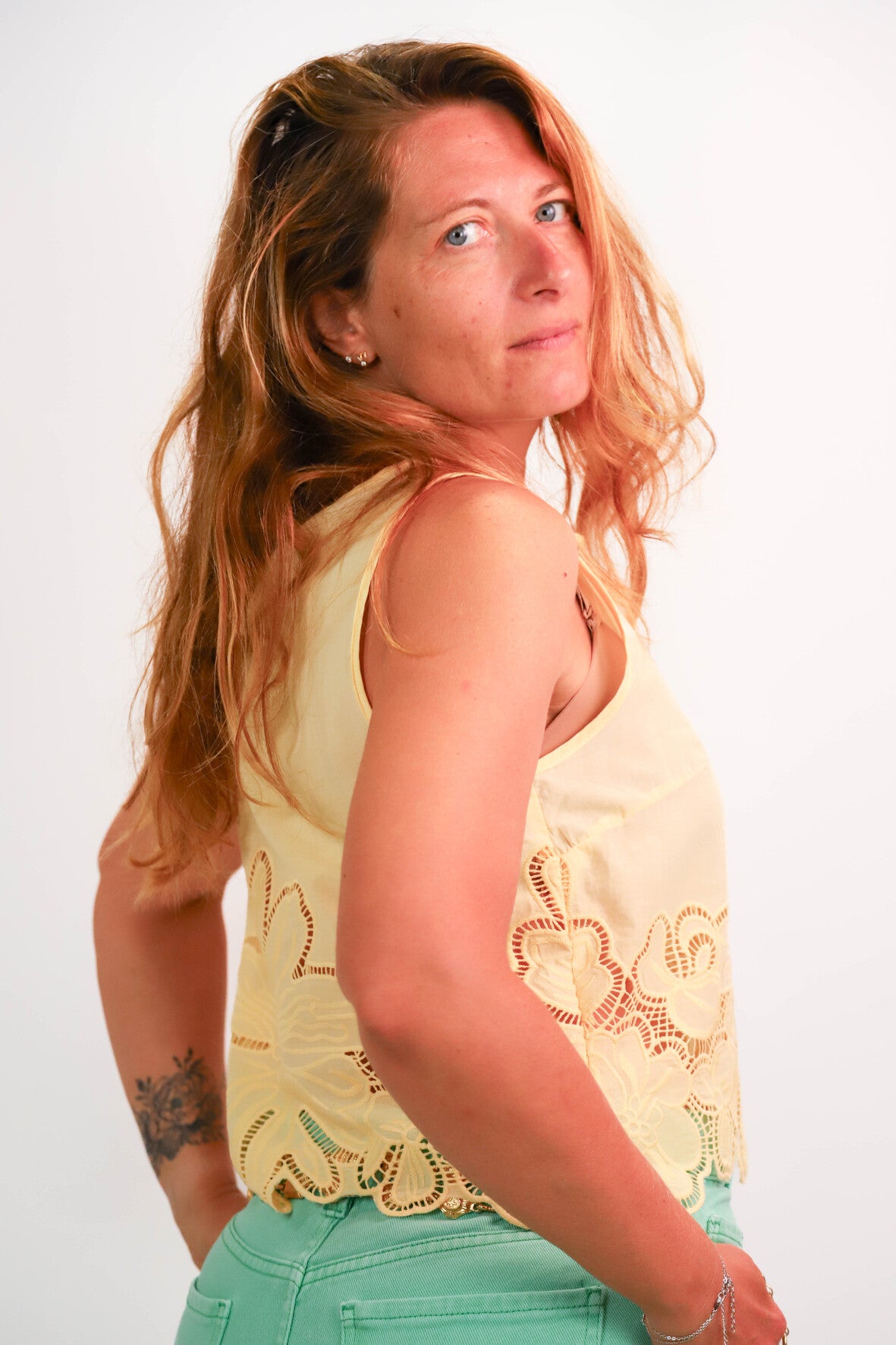 Top jaune Attentif Paris Taille S - NEUF