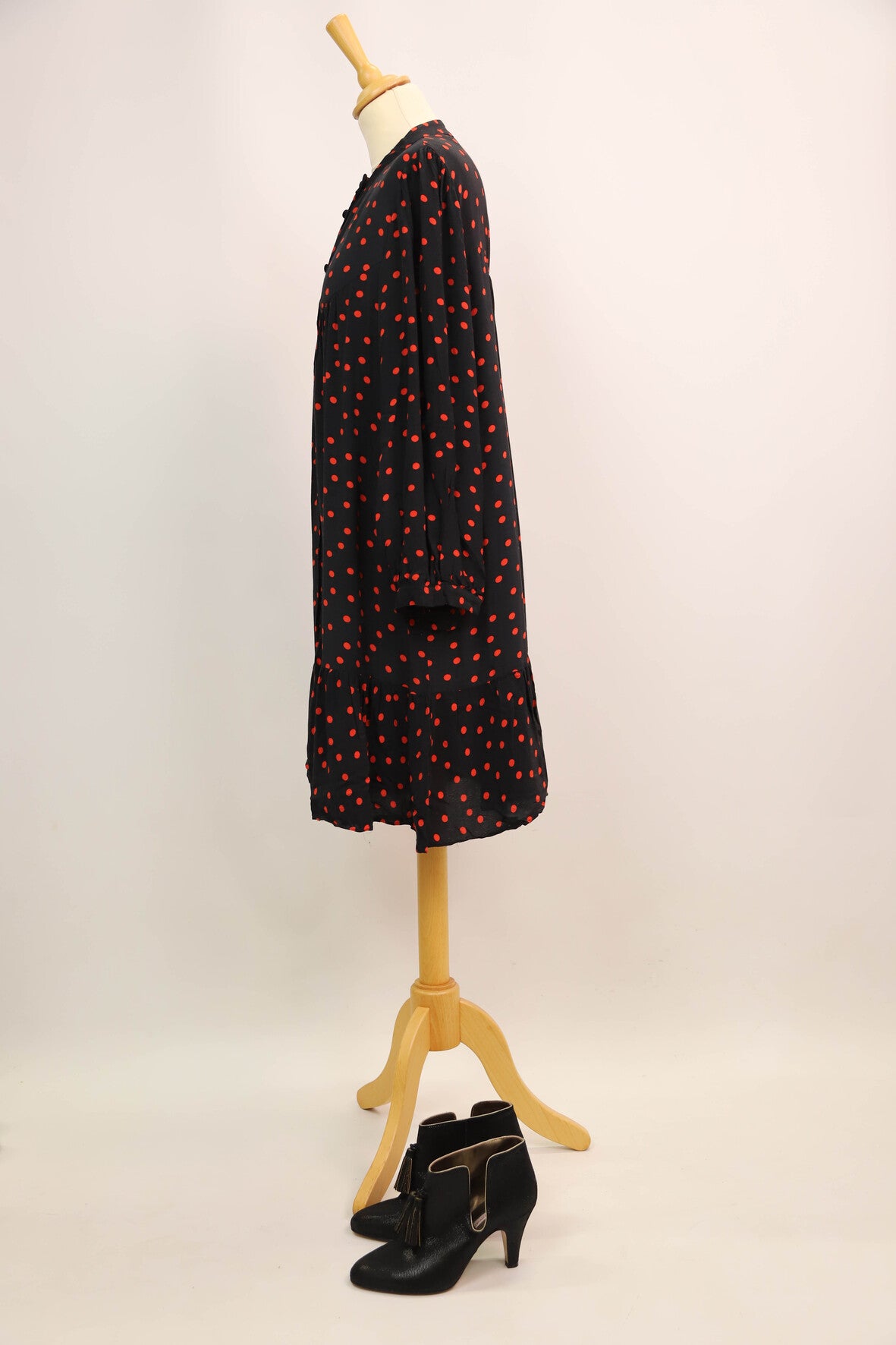 Robe noire à pois rouge Zara, Taille L