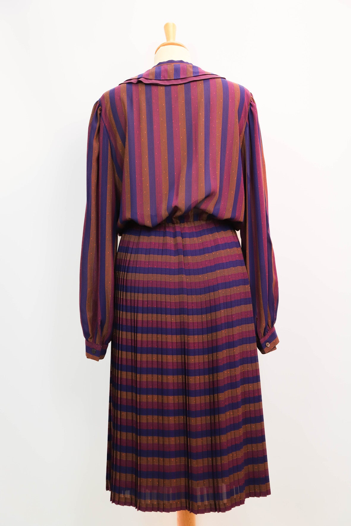 Robe rayée multicolore Taille M