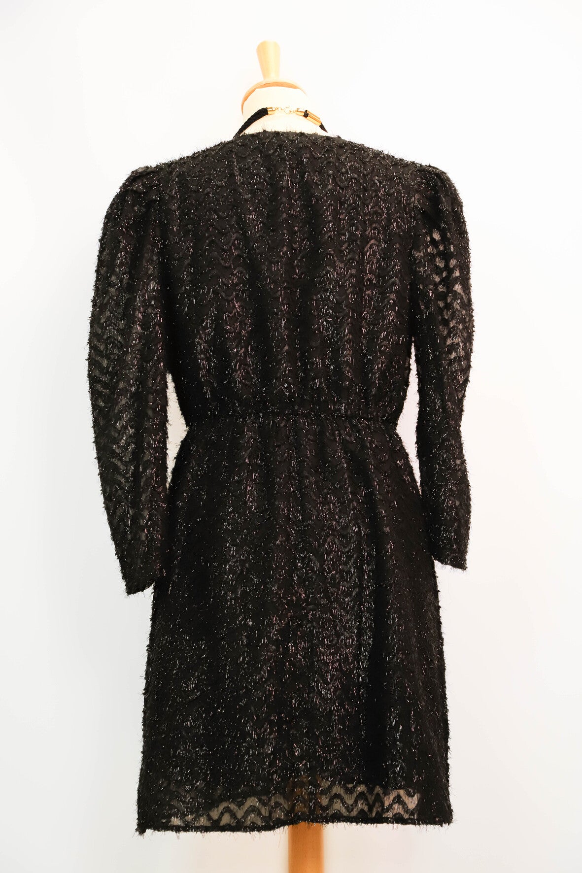 Robe noire pailletée Emma Ella Taille L