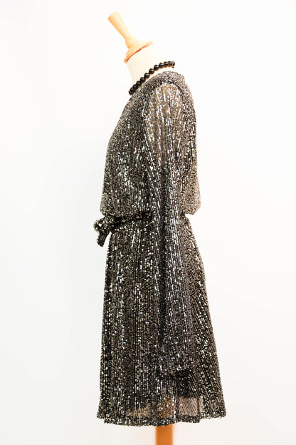 Robe à sequins argentés Miss Carla Taille S