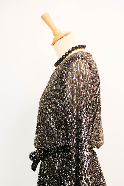 Robe à sequins argentés Miss Carla Taille S