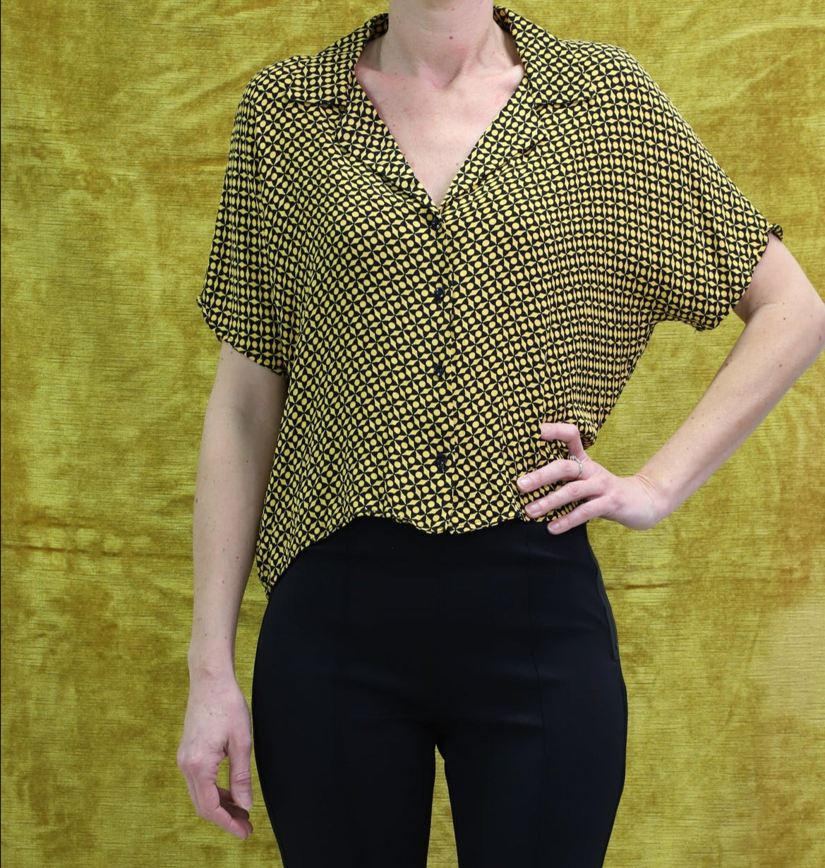 Chemise noire & moutarde Taille L