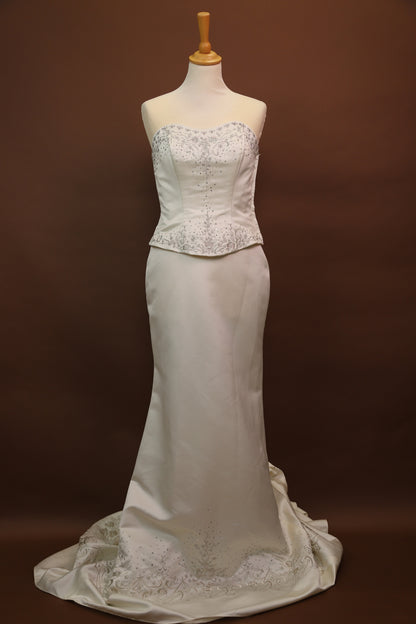 Ensemble mariage blanc : bustier, jupe avec traine et gants Taille XS