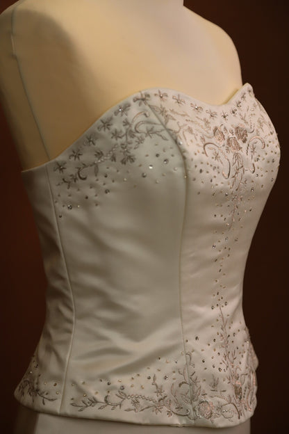 Ensemble mariage blanc : bustier, jupe avec traine et gants Taille XS