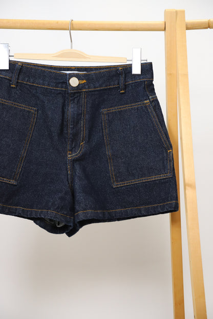 Short bleu brut ZARA, avec 2 fausses poches à l'arrière, bouton nacré, Taille M/38