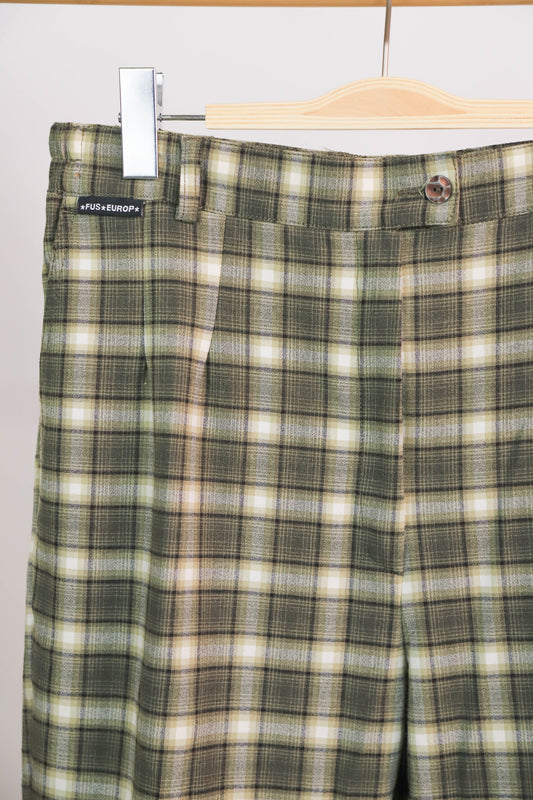 Pantalon vert à carreaux taille élastique sur les côtés Fus Europ Taille 42