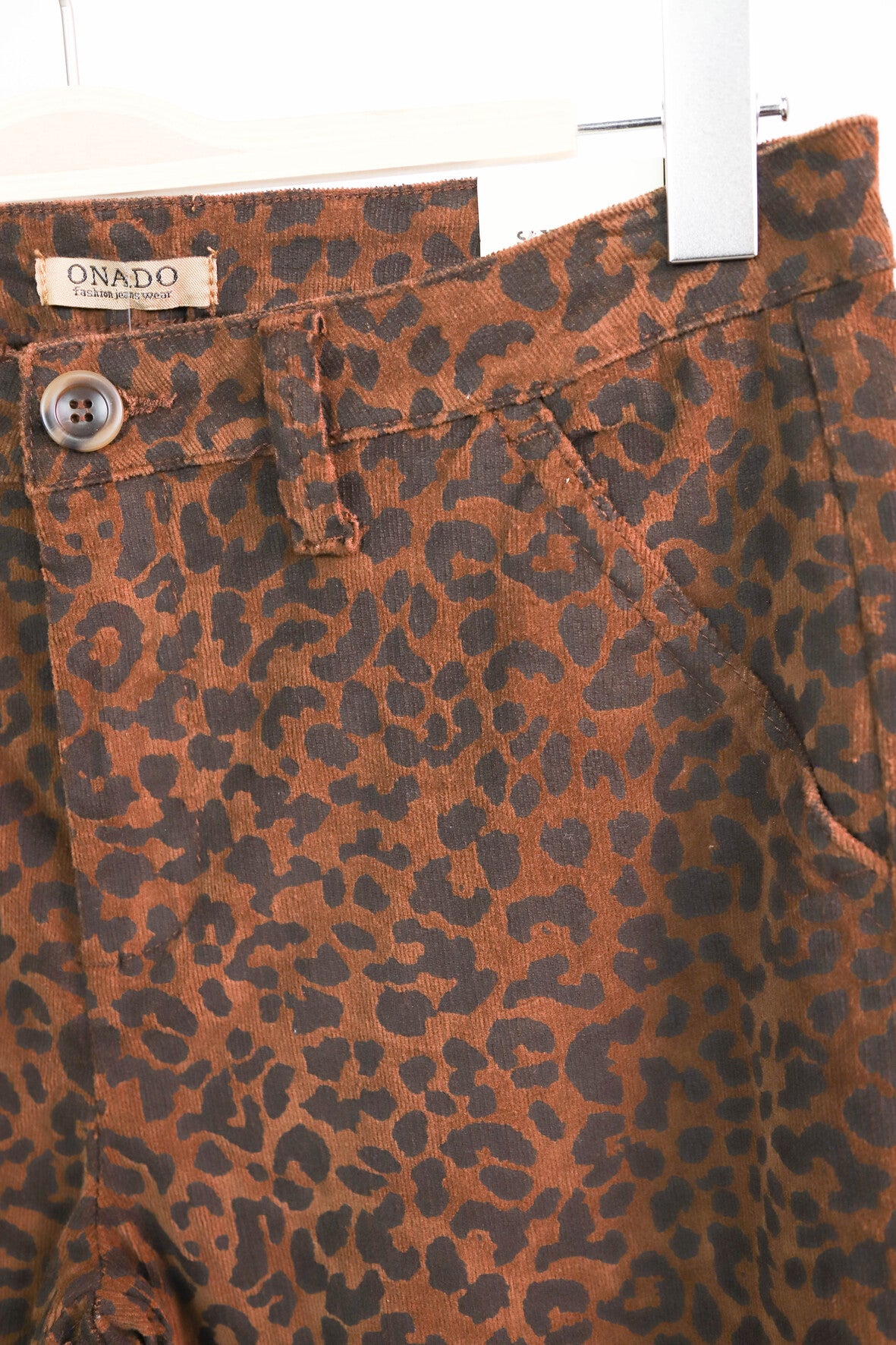 Pantalon en velours côtelé imprimé lépoard Onado Taille XL - NEUF