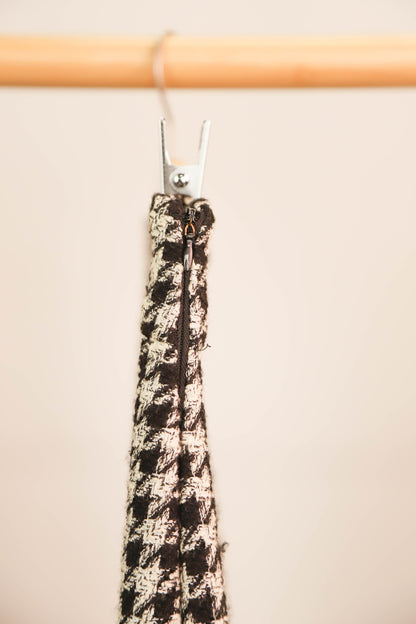 Pantalon noir et blanc en tweed motif pied de poule, ZARA Taille XL