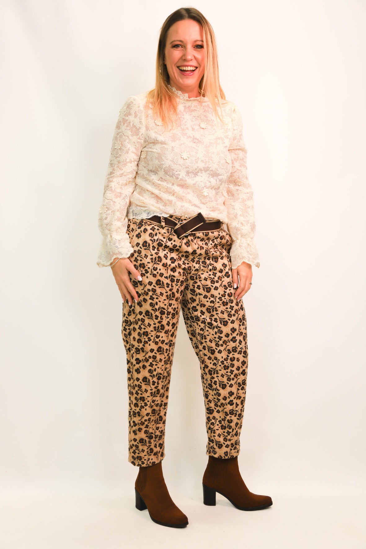 Pantalon léopard Taille M