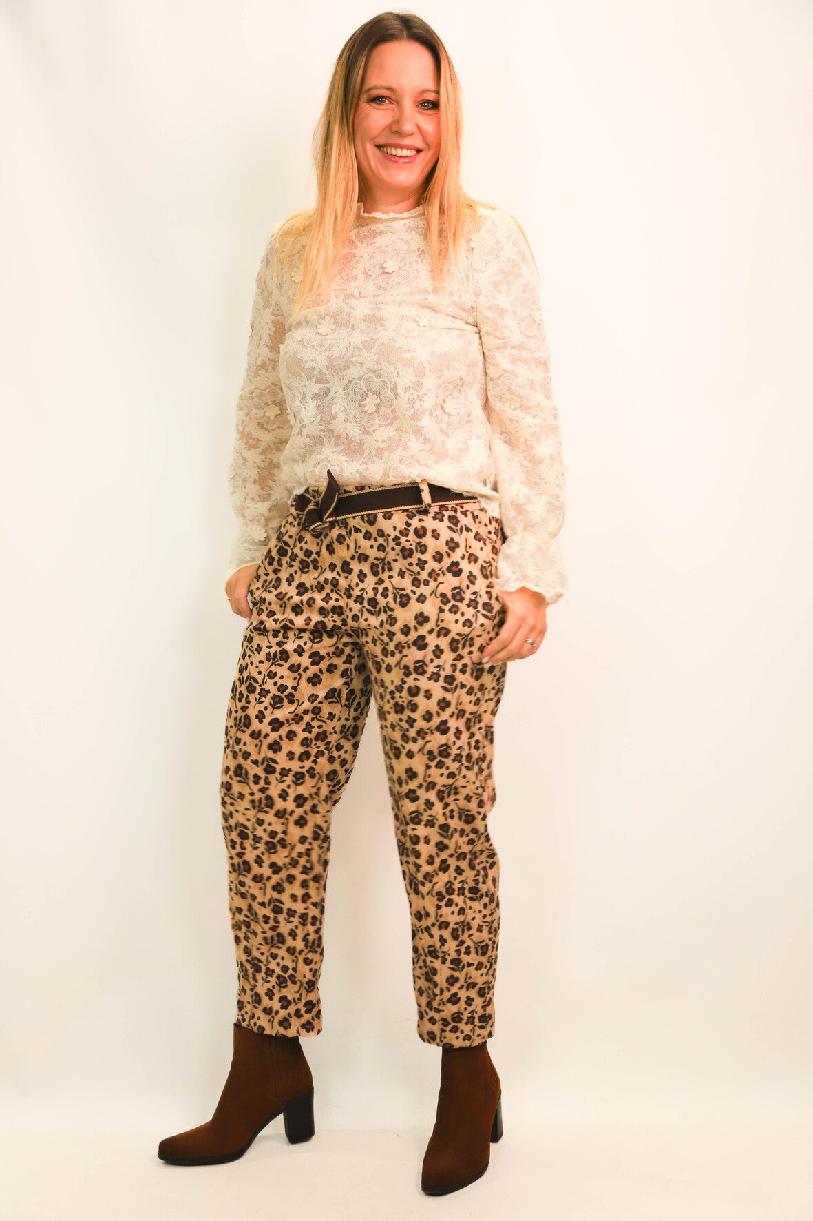 Blouse en dentelle ecrue Kilky Taille S - NEUF