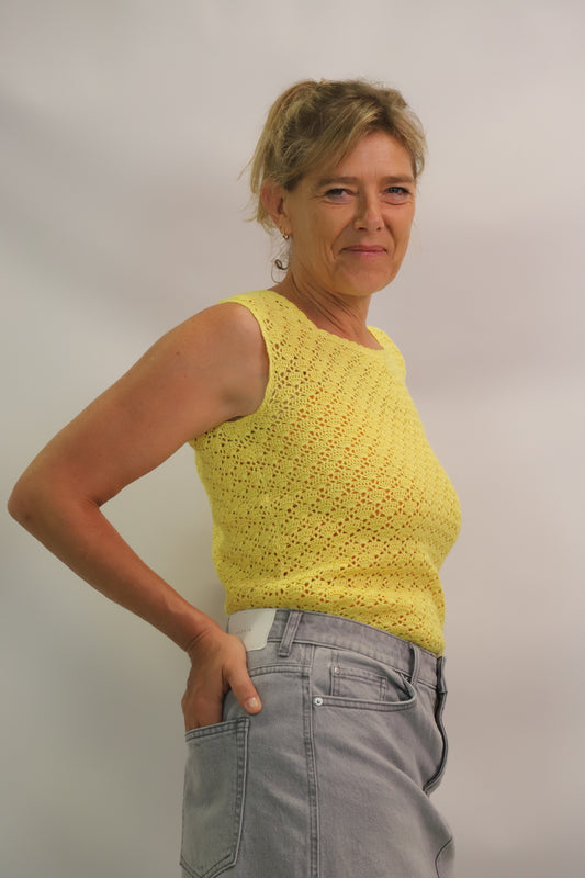 Pull sans manche jaune, Taille M