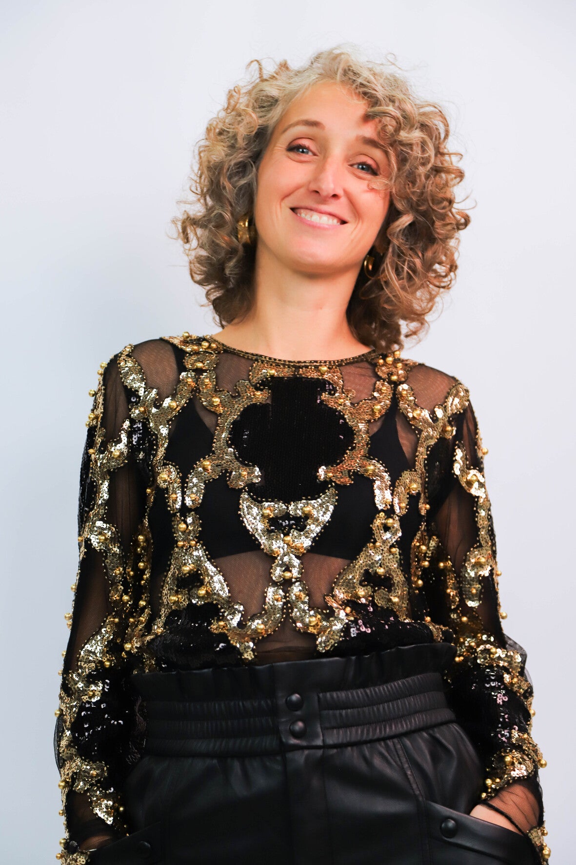 Haut à sequins noir et dorés Realy Taille M