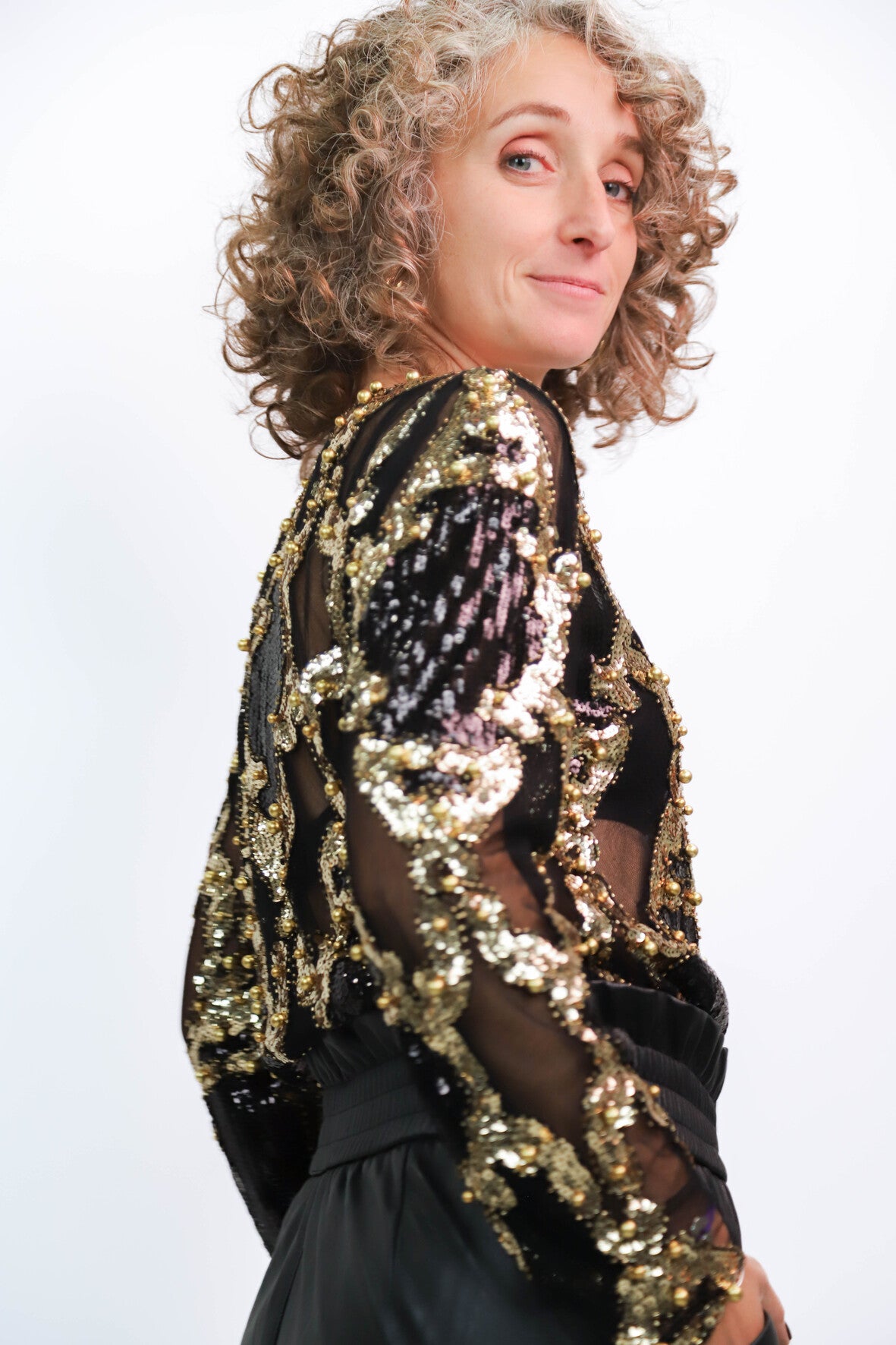 Haut à sequins noir et dorés Realy Taille M