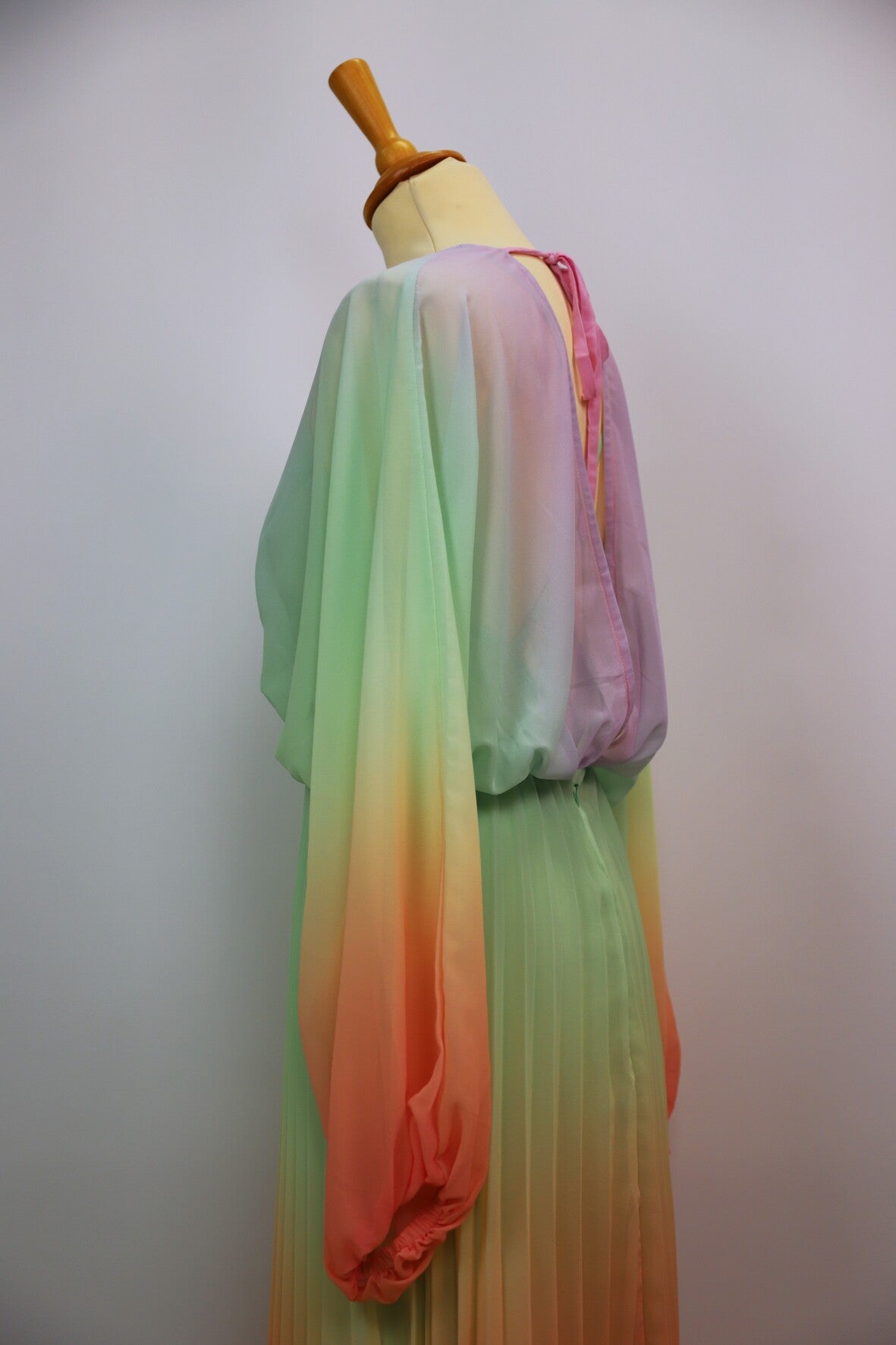 Robe de soirée multicolore de pastels Asos Taille S