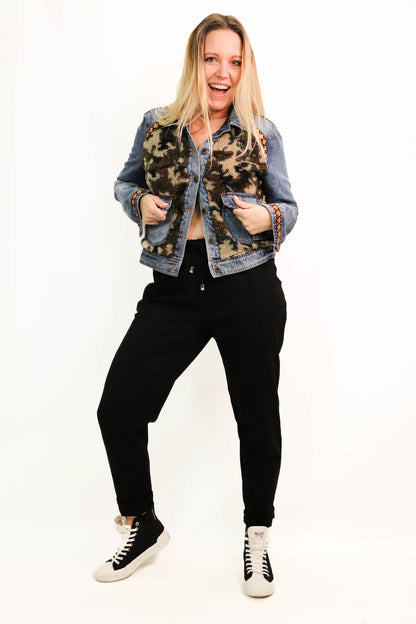 Veste bleue avec bouclettes camouflage et liserets sequins Desigual XL